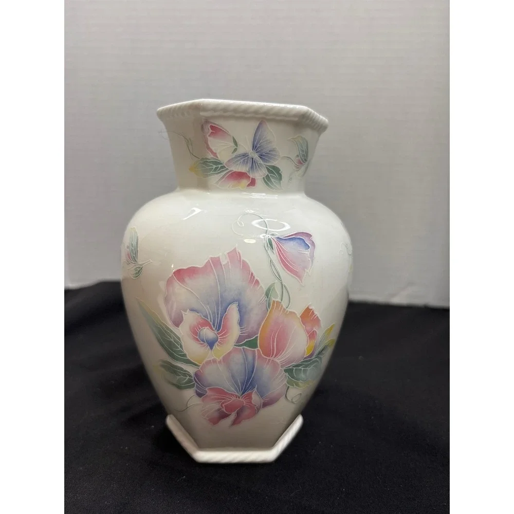 Aynsley elegant touch